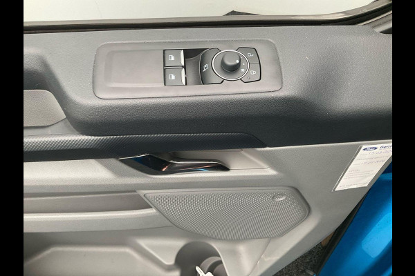 Ford E-Transit Cust. 320 L2H1 Limited 65 kWh 218pk | Wegklapbare Trekhaak | Adaptieve Cruise | Navigatie | BESTICKERING WORDT VERWIJDERD | Stoel/stuurverwarming