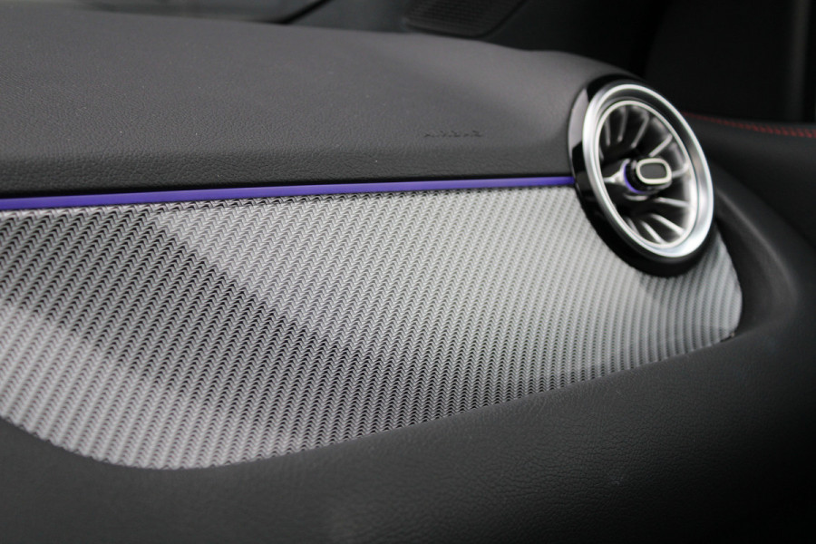 Mercedes-Benz GLA 250 e Business Solution AMG | AMG | FACELIFT | PANO | CARBON | KEYLESS | DODEHOEK |