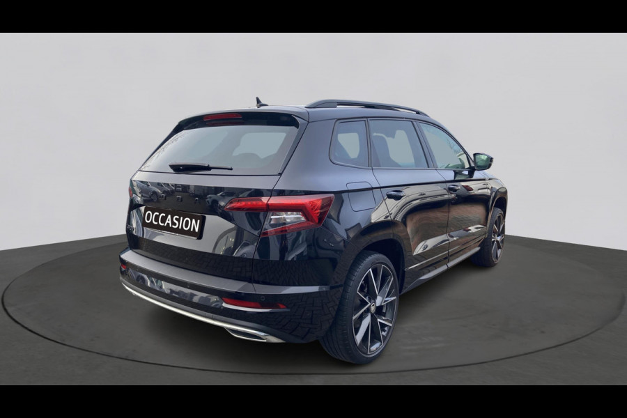 Škoda Karoq 1.5 TSI ACT 150pk DSG Sportline Business Panorama Trekhaak Camera Stoelverwarming Carplay