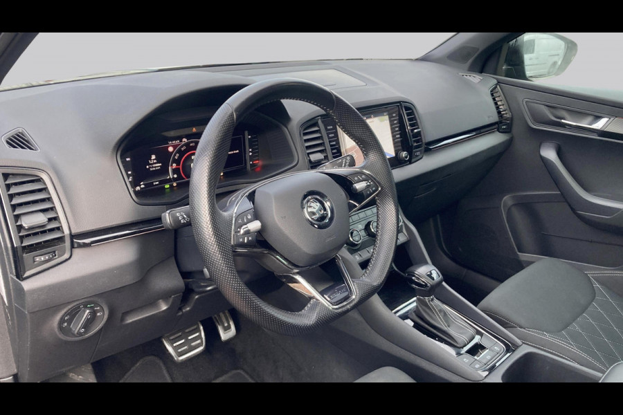 Škoda Karoq 1.5 TSI ACT 150pk DSG Sportline Business Panorama Trekhaak Camera Stoelverwarming Carplay