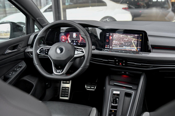 Volkswagen Golf 2.0 GTD. Leder, Koeling, Memory, HUD, Keyless, Camera, H/K, ACC, Stuurvw, IQ Light, Trekh, Sfeer, CarPlay!