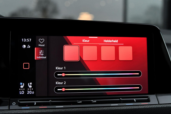 Volkswagen Golf 2.0 GTD. Leder, Koeling, Memory, HUD, Keyless, Camera, H/K, ACC, Stuurvw, IQ Light, Trekh, Sfeer, CarPlay!