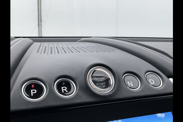 Aston Martin Dbx 4.0 V8 360° Memory Stoelverw/koeling Sfeerverl Pano Lightning Silver