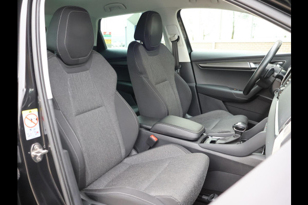 Škoda Karoq 1.5 TSI ACT 150 PK AUT. + WEGKL. TREKHAAK | CANTON | ADAPTIVE CRUISE | STOELVERW. | CAMERA