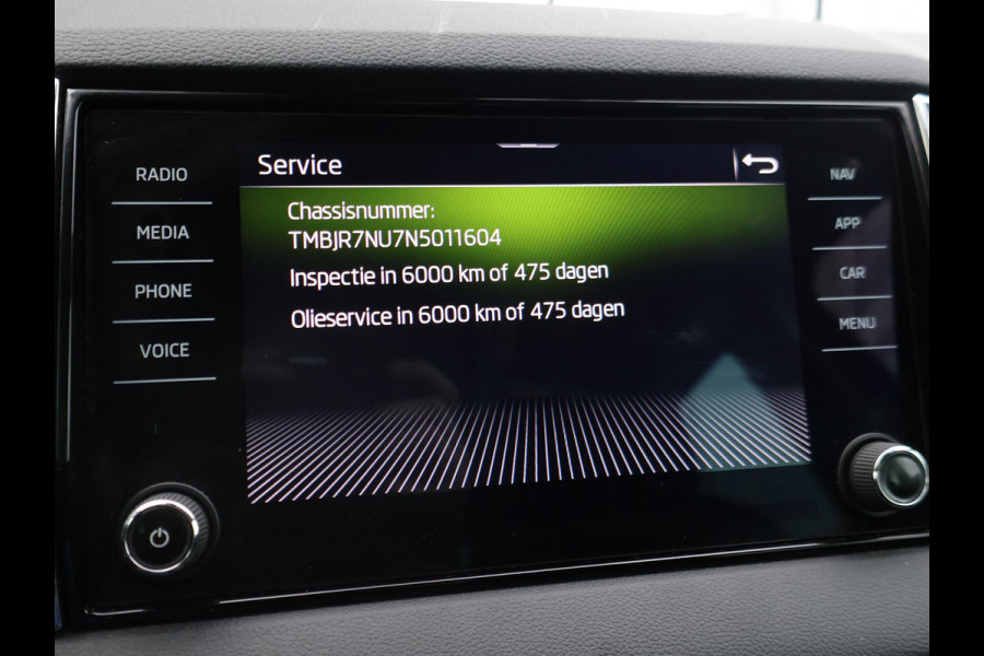 Škoda Karoq 1.5 TSI ACT 150 PK AUT. + WEGKL. TREKHAAK | CANTON | ADAPTIVE CRUISE | STOELVERW. | CAMERA