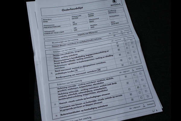 Škoda Karoq 1.5 TSI ACT 150 PK AUT. + WEGKL. TREKHAAK | CANTON | ADAPTIVE CRUISE | STOELVERW. | CAMERA