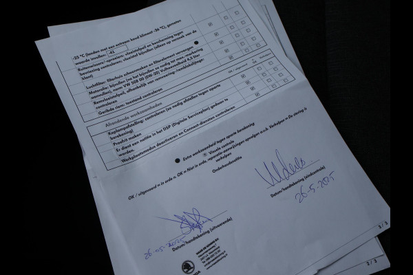 Škoda Karoq 1.5 TSI ACT 150 PK AUT. + WEGKL. TREKHAAK | CANTON | ADAPTIVE CRUISE | STOELVERW. | CAMERA