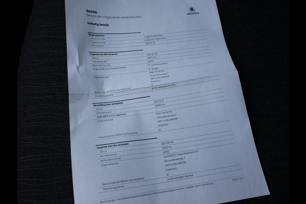 Škoda Karoq 1.5 TSI ACT 150 PK AUT. + WEGKL. TREKHAAK | CANTON | ADAPTIVE CRUISE | STOELVERW. | CAMERA