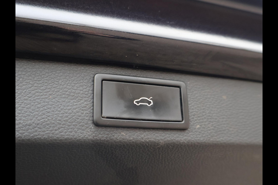 Škoda Karoq 1.5 TSI ACT 150 PK AUT. + WEGKL. TREKHAAK | CANTON | ADAPTIVE CRUISE | STOELVERW. | CAMERA