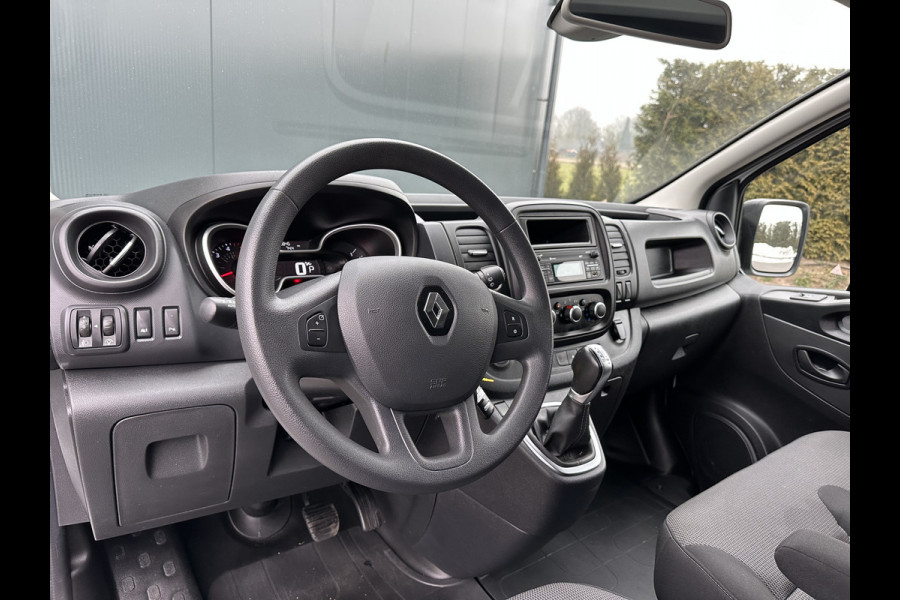 Renault Trafic 2.0 dCi 145 PK AUTOMAAT / L1H1 / 1e EIG. / INRICHTING / ACHTERKLEP / AIRCO / CRUISE CONTROL