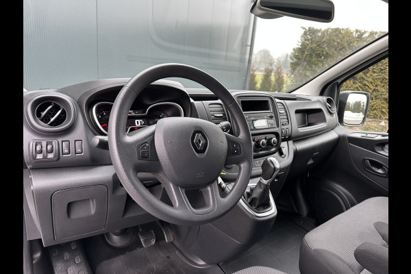 Renault Trafic 2.0 dCi 145 PK AUTOMAAT / L1H1 / 1e EIG. / INRICHTING / ACHTERKLEP / AIRCO / CRUISE CONTROL