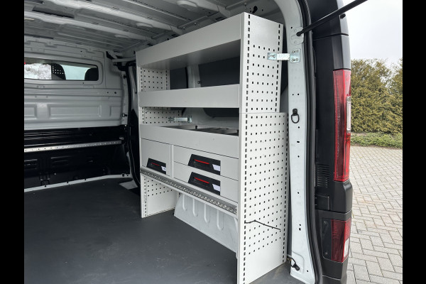 Renault Trafic 2.0 dCi 145 PK AUTOMAAT / L1H1 / 1e EIG. / INRICHTING / ACHTERKLEP / AIRCO / CRUISE CONTROL