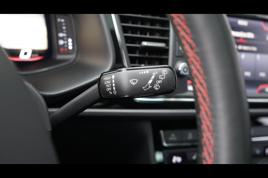 Seat Leon 1.5 TSI FR Ultimate Edition Black AUTOMAAT-ACC-ALCANTARA-BEATS-CAMERA-FULL LED-KEYLESS-LED-MODE-PANORAMA