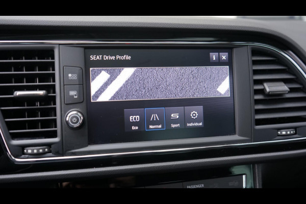 Seat Leon 1.5 TSI FR Ultimate Edition Black AUTOMAAT-ACC-ALCANTARA-BEATS-CAMERA-FULL LED-KEYLESS-LED-MODE-PANORAMA