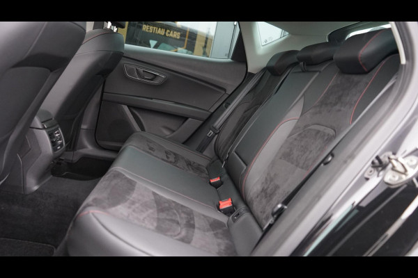 Seat Leon 1.5 TSI FR Ultimate Edition Black AUTOMAAT-ACC-ALCANTARA-BEATS-CAMERA-FULL LED-KEYLESS-LED-MODE-PANORAMA