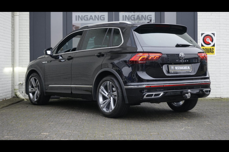 Volkswagen Tiguan 1.5 TSI R-Line AUTOMAAT-CAMERA-IQ LIGHT-KEYLESS-LEDER-MEMORY-NAVIGATIE-PANORAMA-TREKHAAK