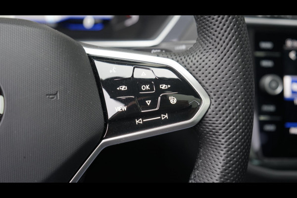 Volkswagen Tiguan 1.5 TSI R-Line AUTOMAAT-CAMERA-IQ LIGHT-KEYLESS-LEDER-MEMORY-NAVIGATIE-PANORAMA-TREKHAAK