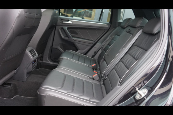 Volkswagen Tiguan 1.5 TSI R-Line AUTOMAAT-CAMERA-IQ LIGHT-KEYLESS-LEDER-MEMORY-NAVIGATIE-PANORAMA-TREKHAAK