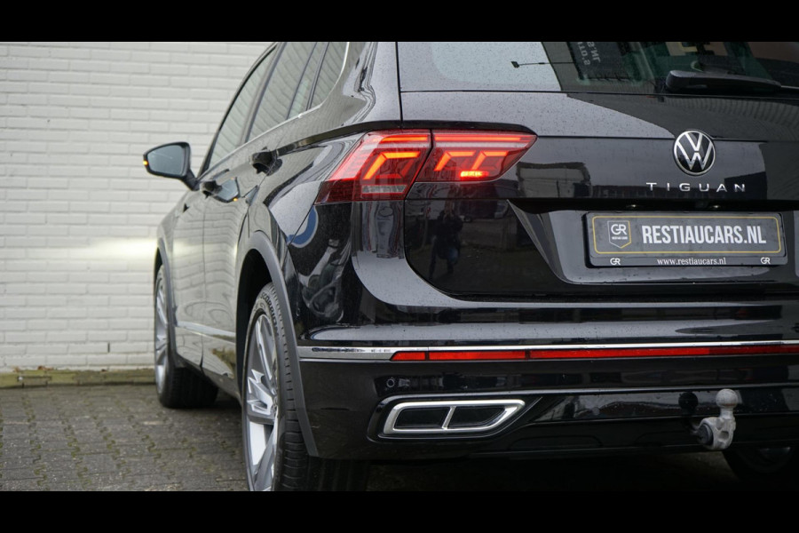 Volkswagen Tiguan 1.5 TSI R-Line AUTOMAAT-CAMERA-IQ LIGHT-KEYLESS-LEDER-MEMORY-NAVIGATIE-PANORAMA-TREKHAAK