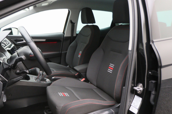 Seat Ibiza 1.0 TSI FR Business Intense Navigatie, Camera, Apple CarPlay, Climate, ACC, 17"