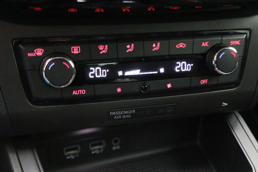 Seat Ibiza 1.0 TSI FR Business Intense Navigatie, Camera, Apple CarPlay, Climate, ACC, 17"
