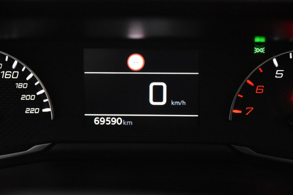 Peugeot 2008 1.2 Active *1ste Eigenaar*Navigatie*Parkassist*DAB*