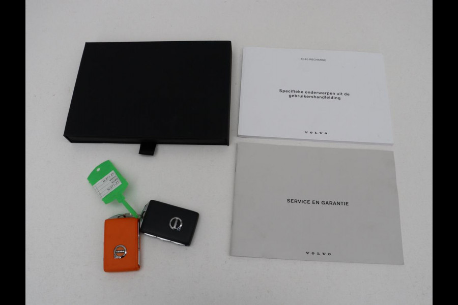 Volvo XC40 1.5 T4 Recharge Inscription Expression | Trekhaak | Camera | Carplay | Navigatie | Full LED | Keyless | Parkeerhulp | Cruise control | Climate control | PHEV | Plug In