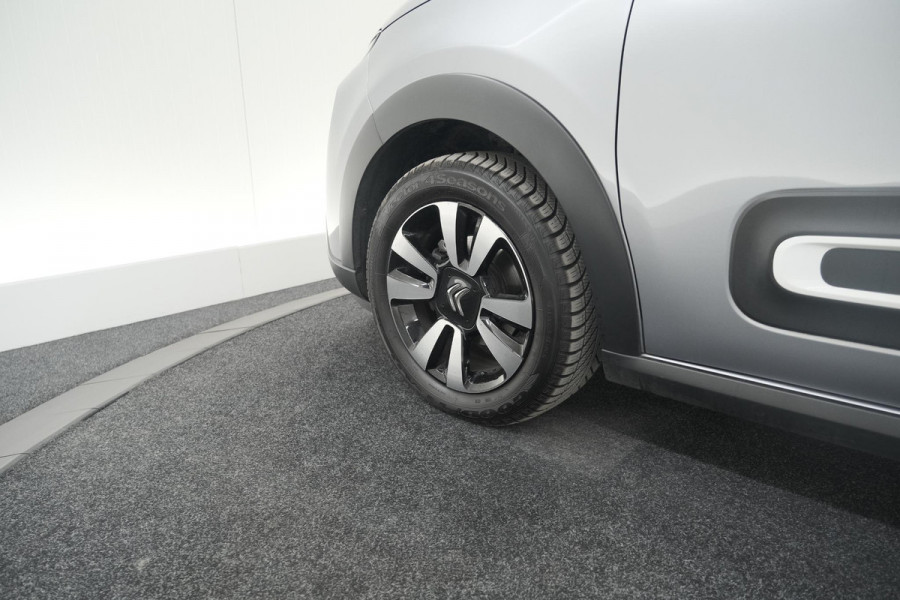 Citroën C3 PureTech 110 EAT6 Max | Camera | Parkeersensoren | Navigatie | Apple Carplay