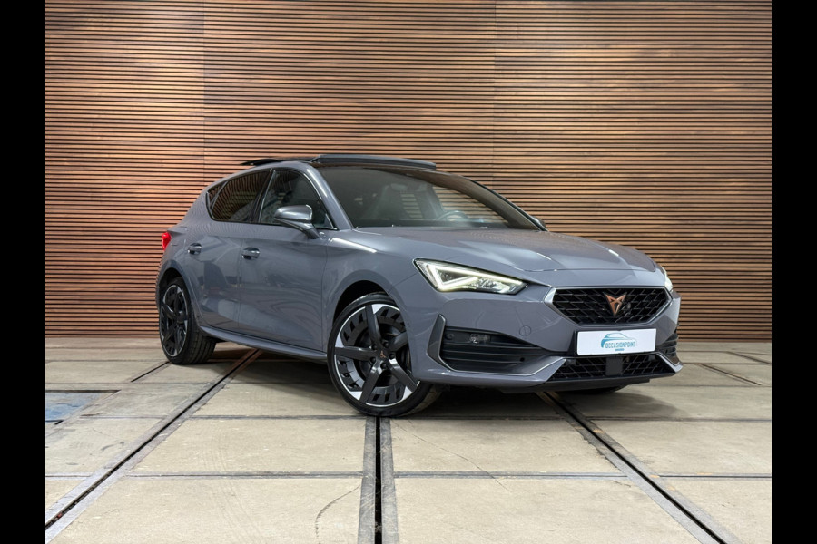 CUPRA Leon 1.4 e-Hybrid 245PK | VZ Copper Edition | Pano | Full Led | Safe & Driving package XL | Vision Plus pack | Ambient |