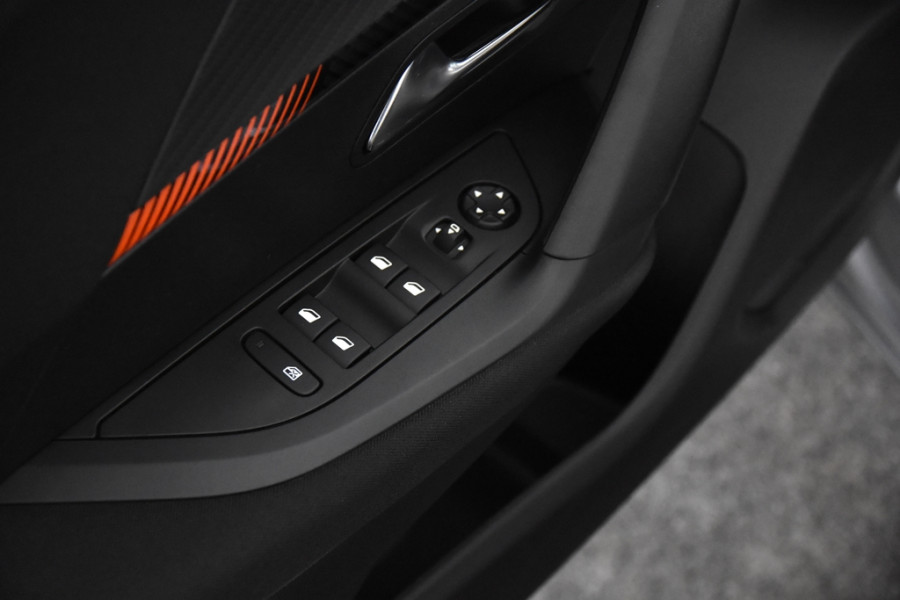 Peugeot 2008 1.2 Active *1ste Eigenaar*Navigatie*Carplay*Parkassist*