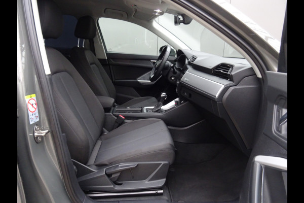 Audi Q3 35 TFSI Pro Line * CARPLAY * STOELVERW. * EYE CATCHER !!