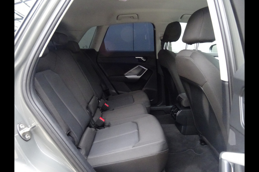 Audi Q3 35 TFSI Pro Line * CARPLAY * STOELVERW. * EYE CATCHER !!