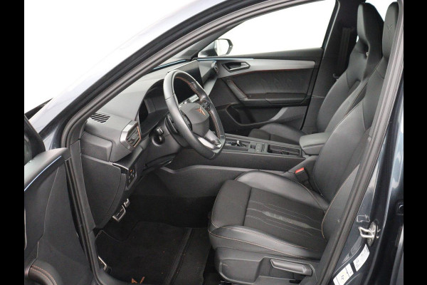 CUPRA Leon 1.4 eHybrid | Stoelverwarming | Adaptive cruise | Navigatie | Sportstoelen | Stuurverwarming | Parkeerhulp | Full LED | Keyless | Half leder | PHEV | Plug In