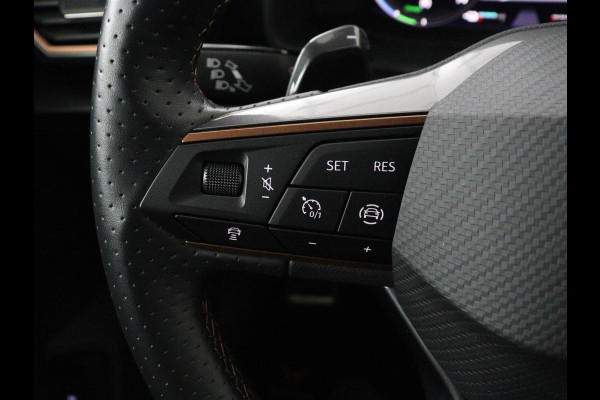 CUPRA Leon 1.4 eHybrid | Stoelverwarming | Adaptive cruise | Navigatie | Sportstoelen | Stuurverwarming | Parkeerhulp | Full LED | Keyless | Half leder | PHEV | Plug In