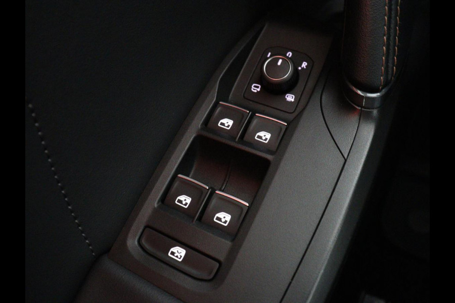 CUPRA Leon 1.4 eHybrid | Stoelverwarming | Adaptive cruise | Navigatie | Sportstoelen | Stuurverwarming | Parkeerhulp | Full LED | Keyless | Half leder | PHEV | Plug In