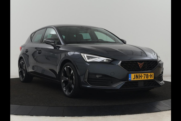 CUPRA Leon 1.4 eHybrid | Stoelverwarming | Adaptive cruise | Navigatie | Sportstoelen | Stuurverwarming | Parkeerhulp | Full LED | Keyless | Half leder | PHEV | Plug In