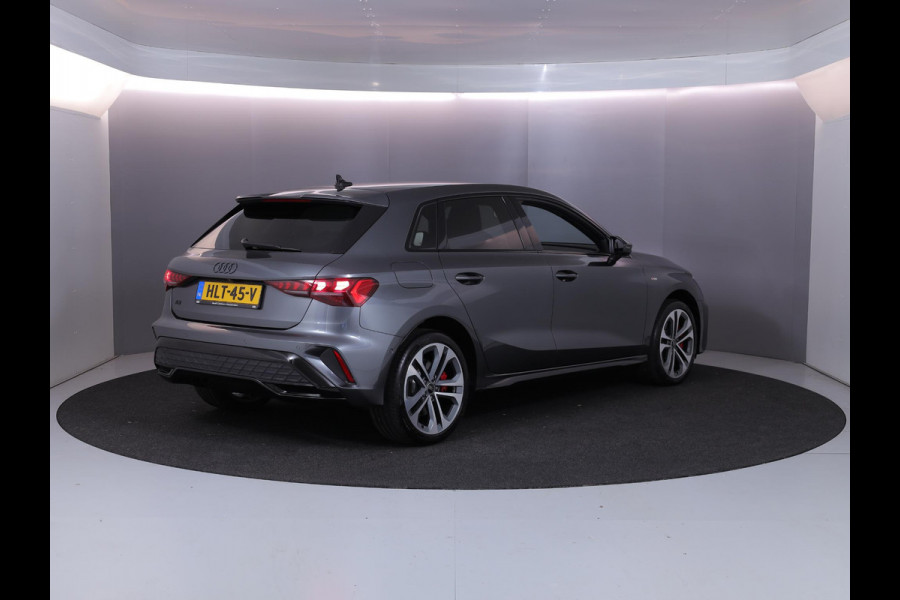 Audi A3 Sportback 45 TFSI e S edition Competition 272 pk S-tronic | Verlengde garantie | Navigatie | Parkeersensoren (Park assist) | Achteruitrijcamera | Stoelverwarming | S-Line |
