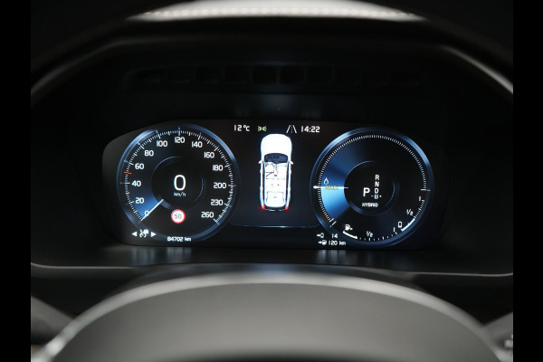 Volvo XC90 T8 Twin Engine AWD Inscription 7 Persoons Plug In Hybrid 394pk Dealer O.H. PHEV | Panodak | Adaptive Cruise | Luxe Lederen Sportstoelen Memory & Verwarmd | 360 Camera | Head Up | Harman Kardon | Apple Carplay | Blis | Virtual | Navigatie | 21"L.M |