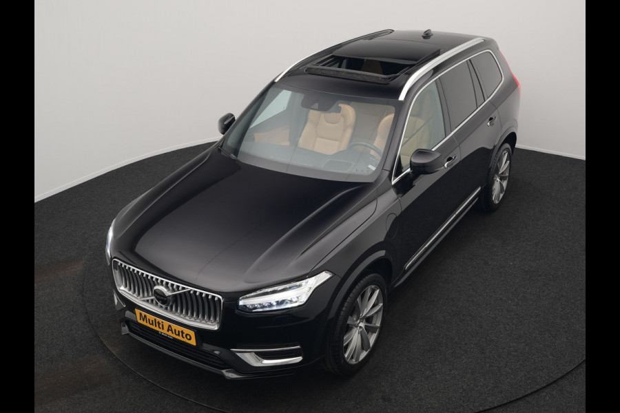 Volvo XC90 T8 Twin Engine AWD Inscription 7 Persoons Plug In Hybrid 394pk Dealer O.H. PHEV | Panodak | Adaptive Cruise | Luxe Lederen Sportstoelen Memory & Verwarmd | 360 Camera | Head Up | Harman Kardon | Apple Carplay | Blis | Virtual | Navigatie | 21"L.M |