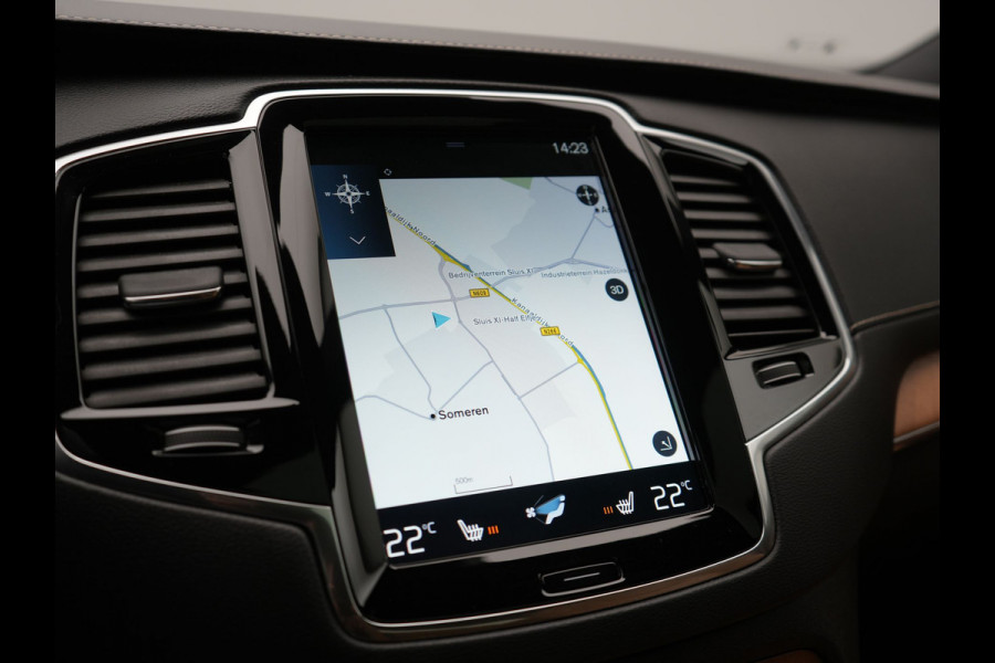 Volvo XC90 T8 Twin Engine AWD Inscription 7 Persoons Plug In Hybrid 394pk Dealer O.H. PHEV | Panodak | Adaptive Cruise | Luxe Lederen Sportstoelen Memory & Verwarmd | 360 Camera | Head Up | Harman Kardon | Apple Carplay | Blis | Virtual | Navigatie | 21"L.M |