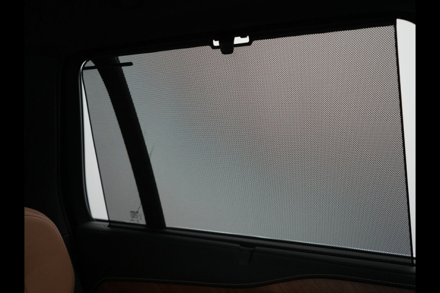 Volvo XC90 T8 Twin Engine AWD Inscription 7 Persoons Plug In Hybrid 394pk Dealer O.H. PHEV | Panodak | Adaptive Cruise | Luxe Lederen Sportstoelen Memory & Verwarmd | 360 Camera | Head Up | Harman Kardon | Apple Carplay | Blis | Virtual | Navigatie | 21"L.M |