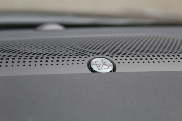 Ford Kuga 2.5 PHEV ST-Line X | Panoramadak | Trekhaak | AGR | Led | Head-up | B&O