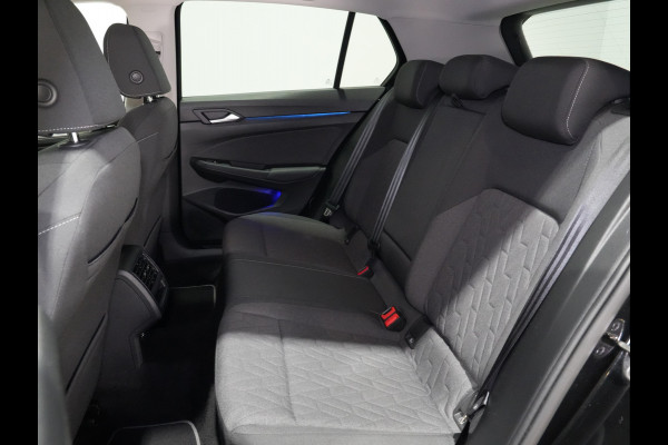 Volkswagen Golf 1.5 eTSI 115pk DSG Life Edition Navigatie Camera Acc Led Privacy glas 17"lm Digital Cockpit 240