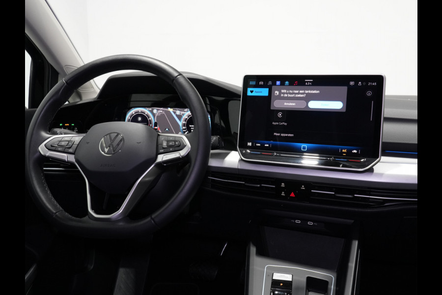 Volkswagen Golf 1.5 eTSI 115pk DSG Life Edition Navigatie Camera Acc Led Privacy glas 17"lm Digital Cockpit 240