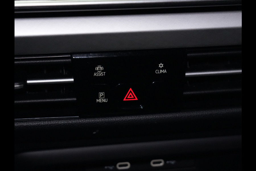 Volkswagen Golf 1.5 eTSI 115pk DSG Life Edition Navigatie Camera Acc Led Privacy glas 17"lm Digital Cockpit 240