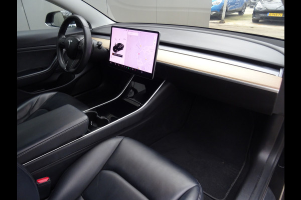 Tesla Model 3 Long Range AWD 75 kWh * 19 INCH VELGEN * LEER !!