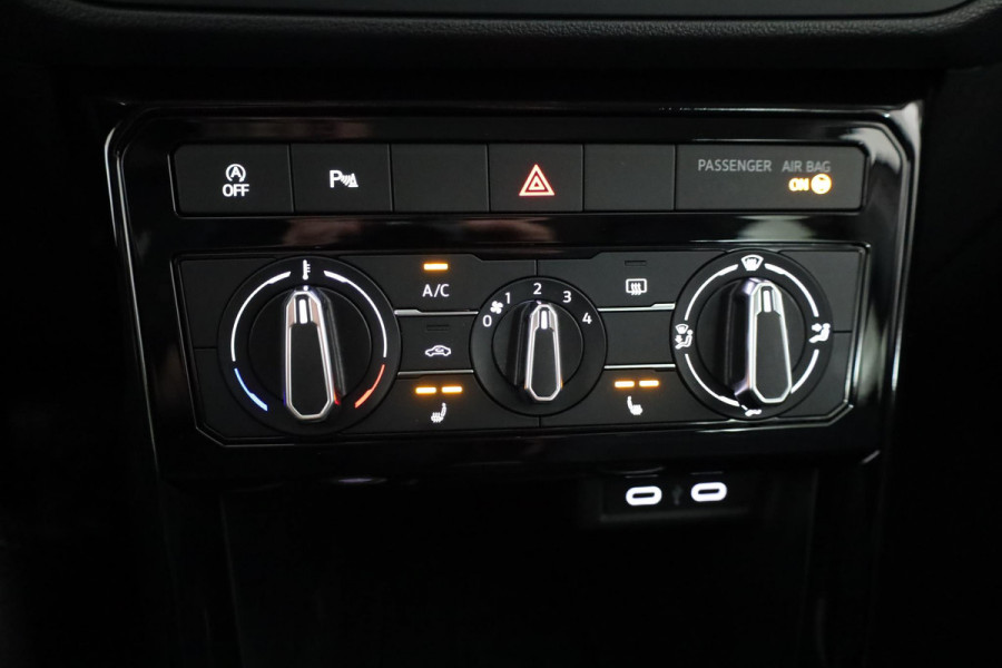 Volkswagen T-Cross 1.0 TSI Life 110 pk Automaat (DSG) | | Navigatie | Parkeersensoren | Achteruitrijcamera