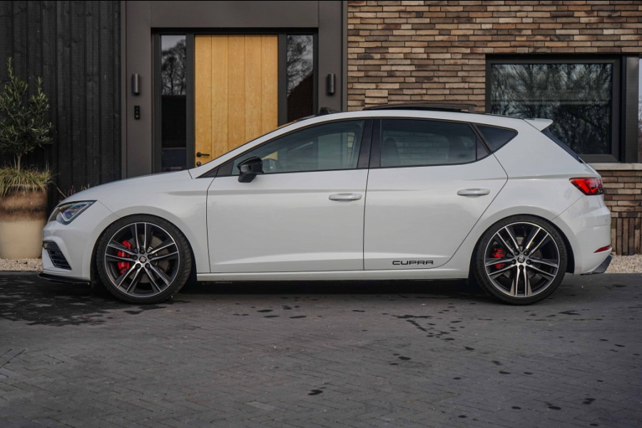 Seat Leon Cupra 300 Pano/DSG/KW-V3/DCC/ACC/SCHAALST/NON-OPF