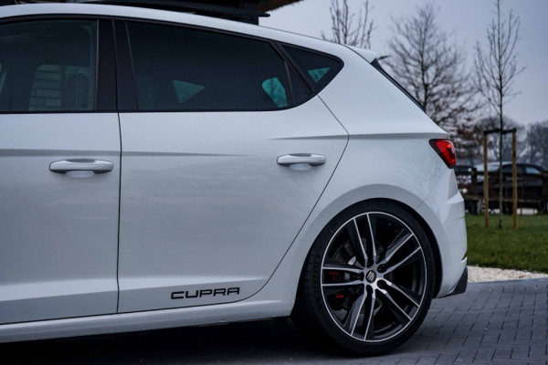 Seat Leon Cupra 300 Pano/DSG/KW-V3/DCC/ACC/SCHAALST/NON-OPF