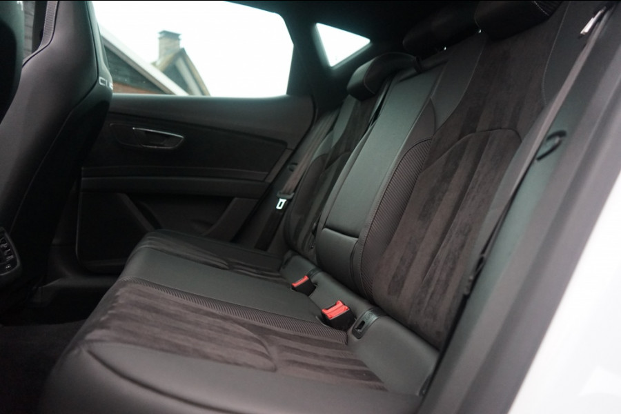 Seat Leon Cupra 300 Pano/DSG/KW-V3/DCC/ACC/SCHAALST/NON-OPF